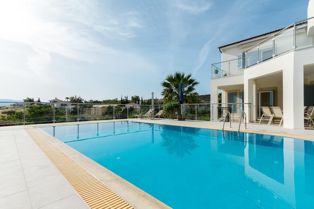 Villa Riverside Polis 外观 照片